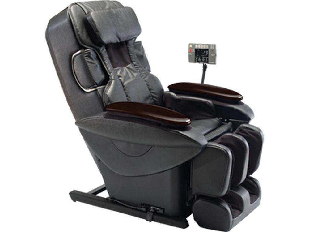 The 10 Best Massage Chairs (2022 Reviews)